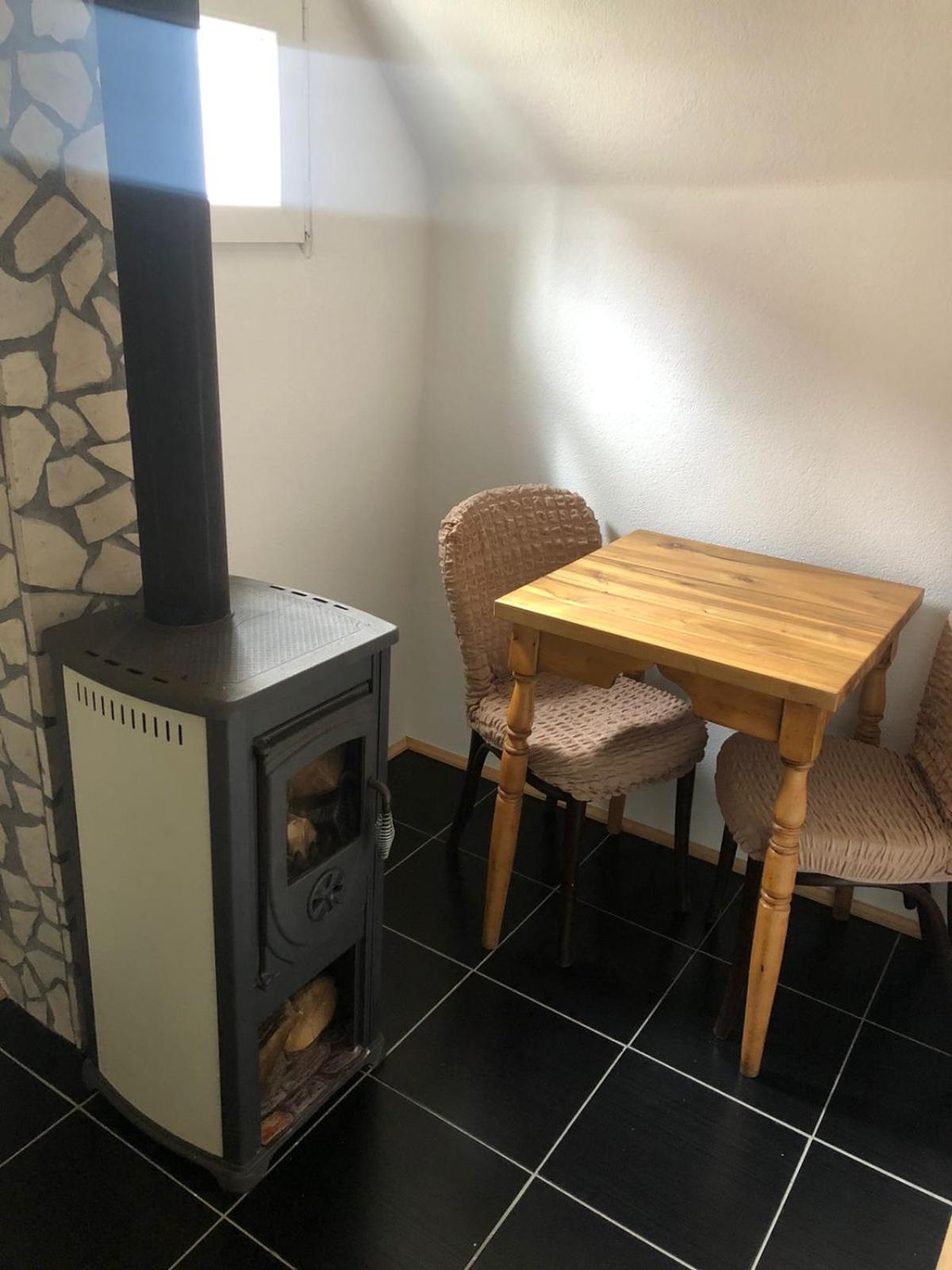 מויקובאץ Private Accommodation Kalezic מראה חיצוני תמונה